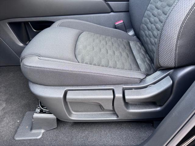 new 2025 Nissan Pathfinder car, priced at $37,684
