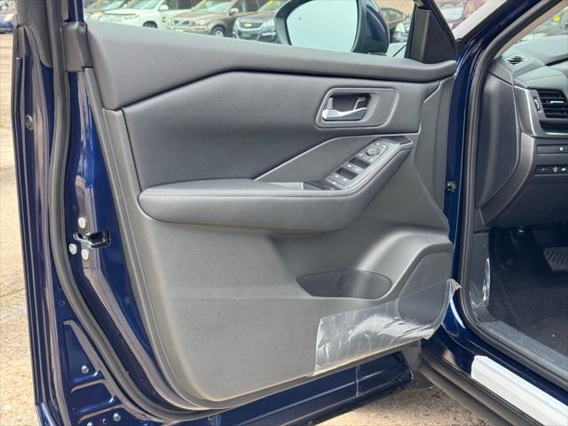 new 2025 Nissan Rogue car, priced at $30,976