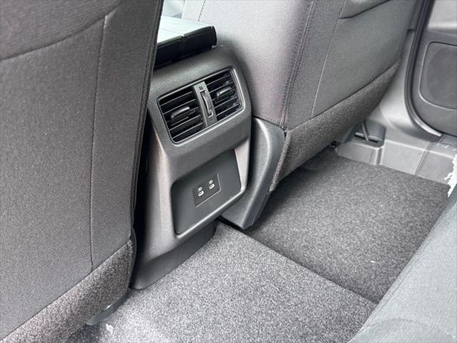 new 2025 Nissan Rogue car, priced at $30,976