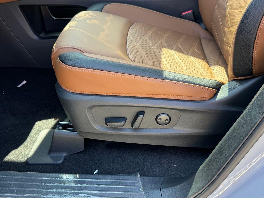 new 2025 Nissan Pathfinder car, priced at $50,439