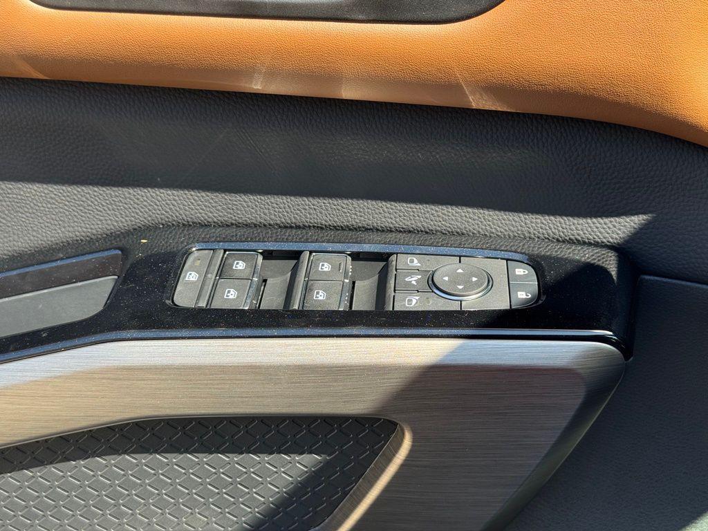 new 2025 Nissan Pathfinder car, priced at $50,439