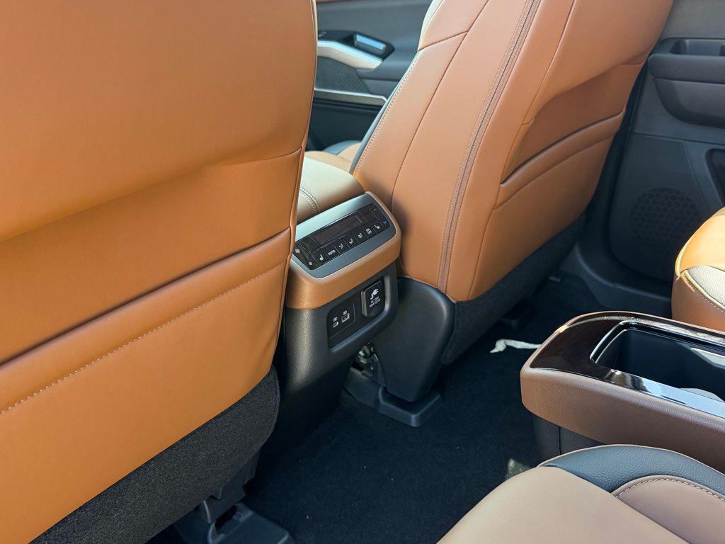 new 2025 Nissan Pathfinder car, priced at $50,439
