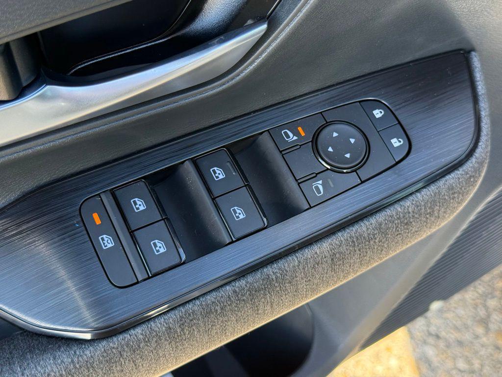 new 2026 Nissan Kicks car, priced at $24,917