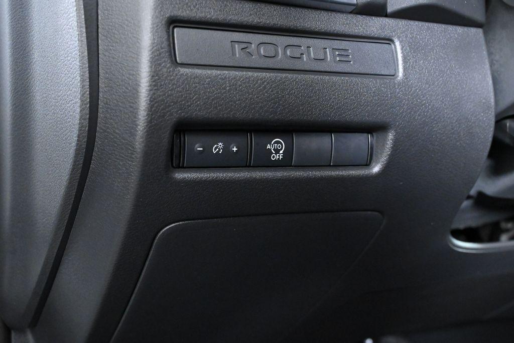 used 2025 Nissan Rogue car, priced at $26,369
