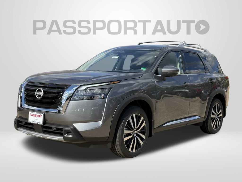 new 2025 Nissan Pathfinder car, priced at $42,422