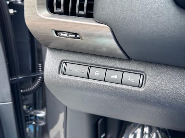 new 2025 Nissan Pathfinder car, priced at $49,017