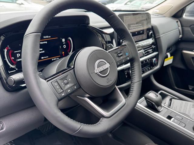 new 2025 Nissan Pathfinder car, priced at $49,017