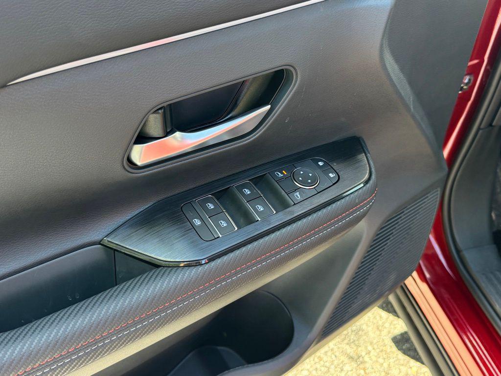 new 2025 Nissan Kicks car, priced at $28,740