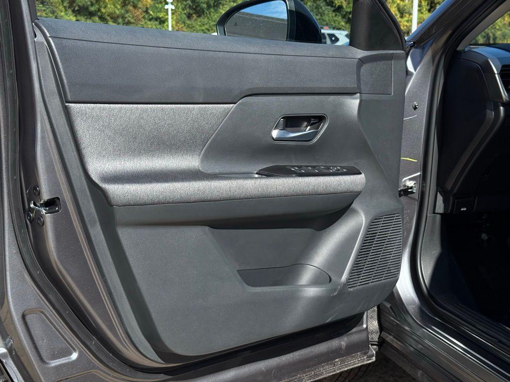 new 2026 Nissan Kicks car, priced at $24,917