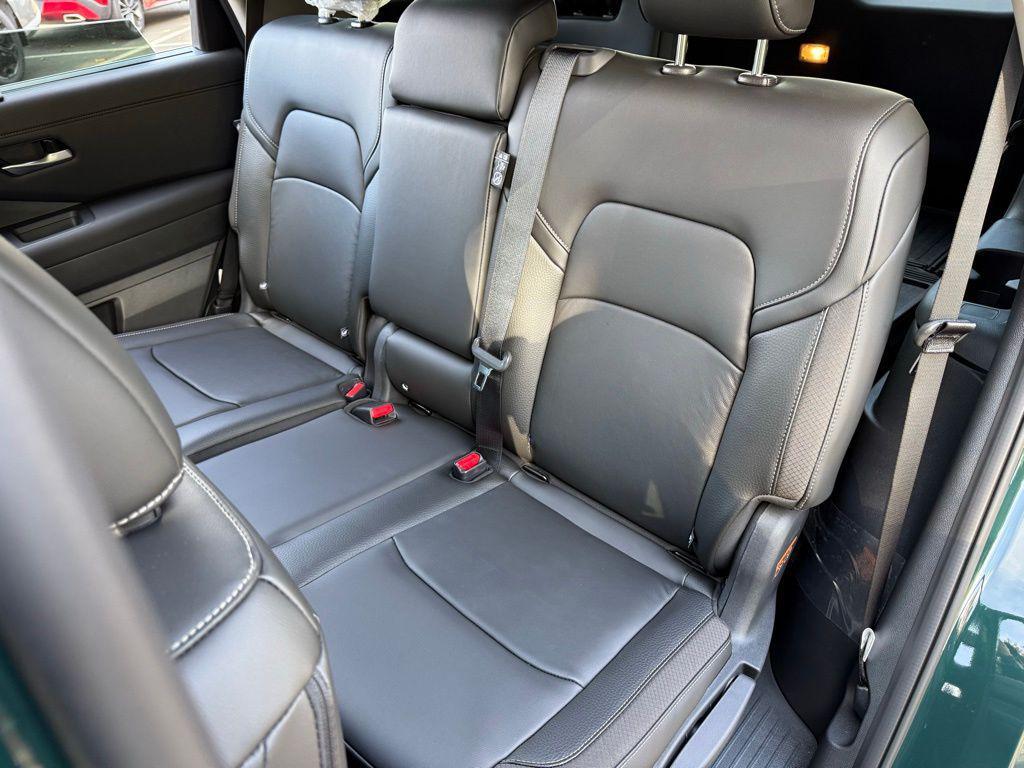 new 2025 Nissan Pathfinder car, priced at $37,471
