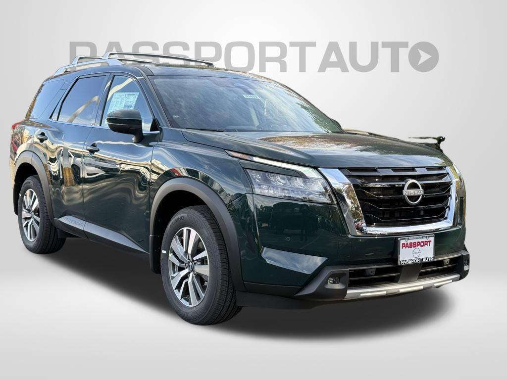 new 2025 Nissan Pathfinder car, priced at $37,471