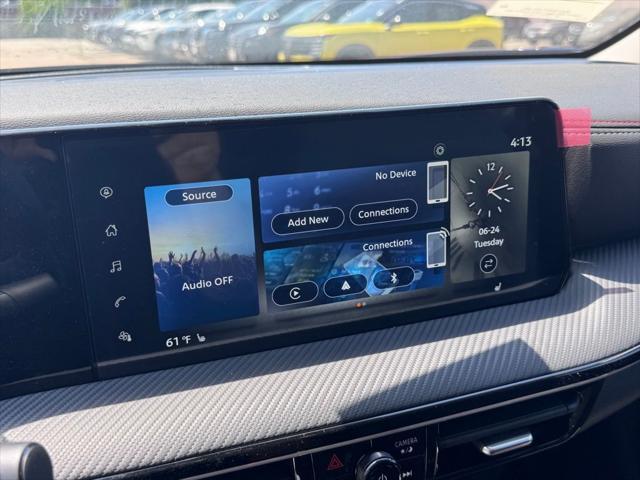 new 2025 Nissan Kicks car, priced at $29,370