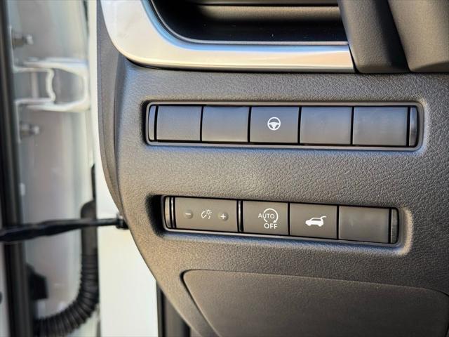 new 2025 Nissan Rogue car, priced at $33,698