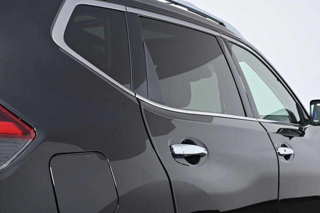 used 2020 Nissan Rogue car, priced at $19,568