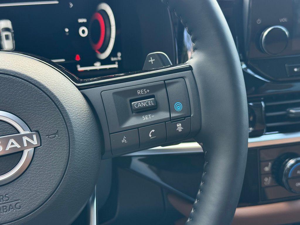 new 2025 Nissan Pathfinder car, priced at $44,122