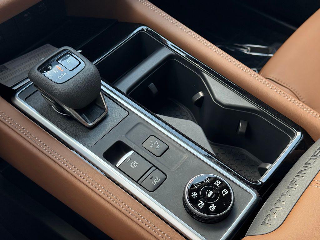 new 2025 Nissan Pathfinder car, priced at $44,122