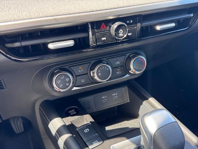 new 2025 Nissan Kicks car, priced at $29,150