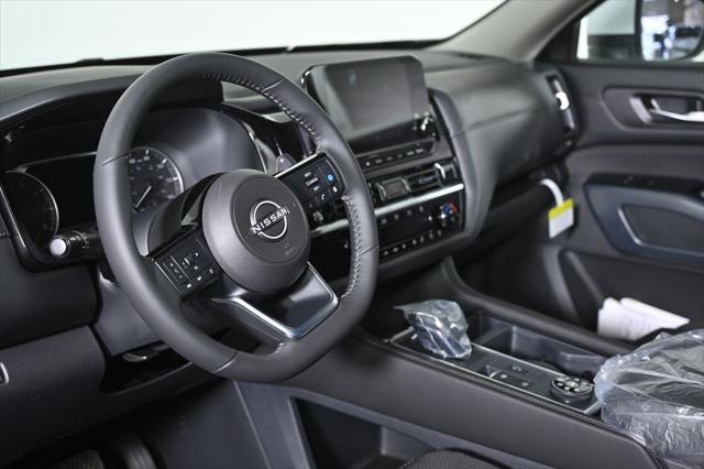 new 2025 Nissan Pathfinder car, priced at $44,717