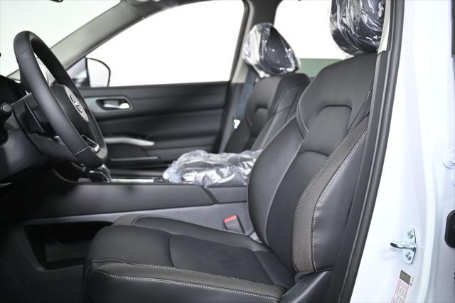 new 2025 Nissan Pathfinder car, priced at $44,717