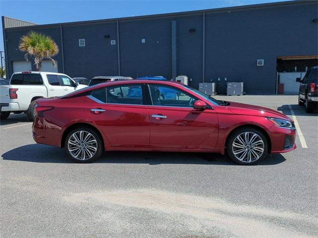 used 2023 Nissan Altima car, priced at $23,707