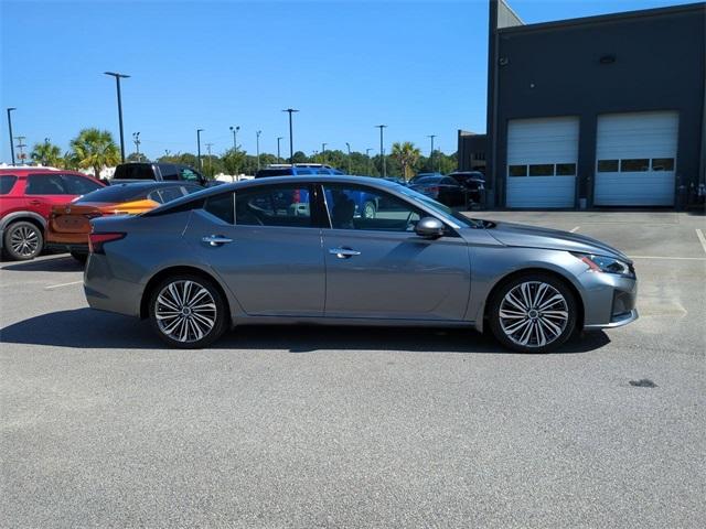 used 2023 Nissan Altima car, priced at $23,531