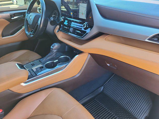 used 2021 Toyota Highlander car, priced at $35,977