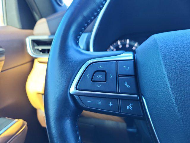 used 2021 Toyota Highlander car, priced at $35,977