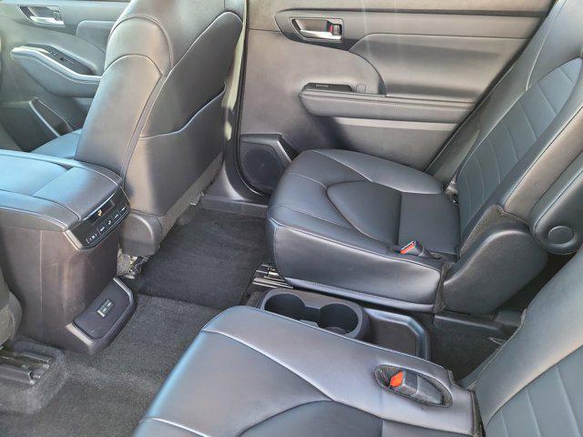 used 2024 Toyota Highlander car, priced at $37,477