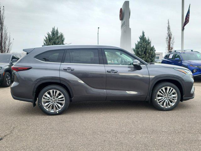 new 2025 Toyota Highlander car, priced at $54,703