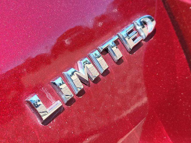 used 2018 Jeep Grand Cherokee car, priced at $19,477