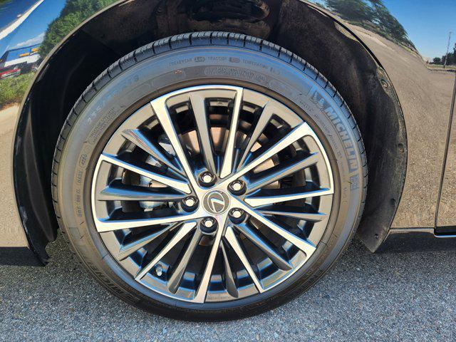 used 2025 Lexus ES 350 car, priced at $42,987