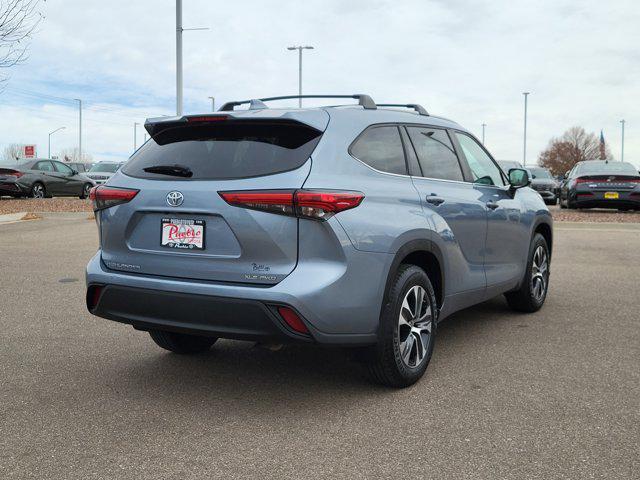 used 2023 Toyota Highlander car, priced at $33,877