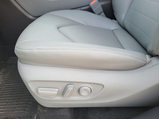 new 2025 Toyota Highlander Hybrid car, priced at $49,903