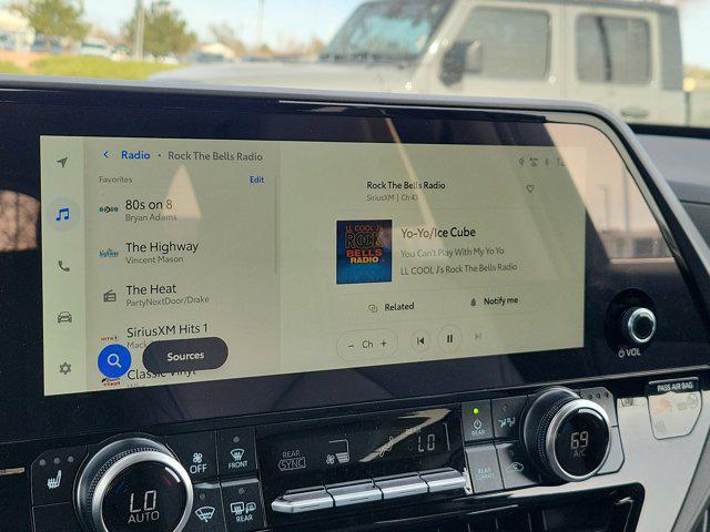 new 2025 Toyota Highlander Hybrid car, priced at $49,903