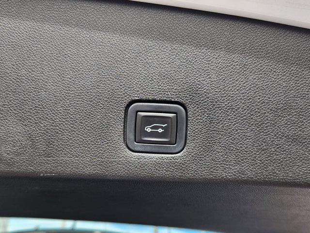 used 2020 Cadillac XT6 car, priced at $28,994