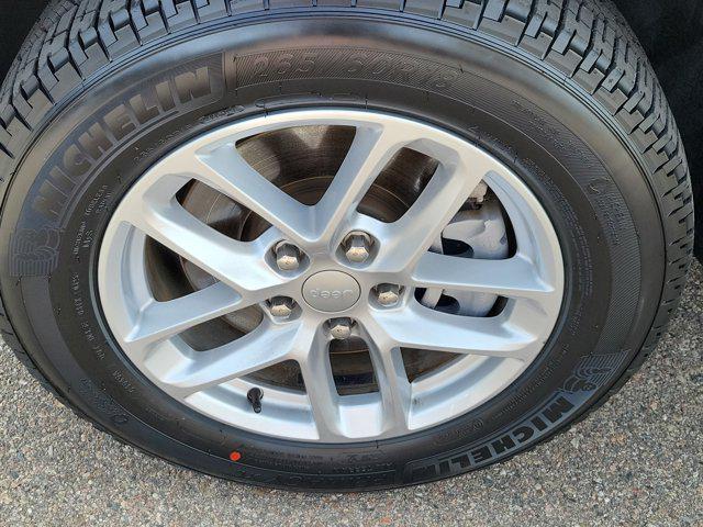 used 2023 Jeep Grand Cherokee L car, priced at $25,577