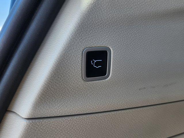 used 2023 Chrysler Pacifica car, priced at $27,811