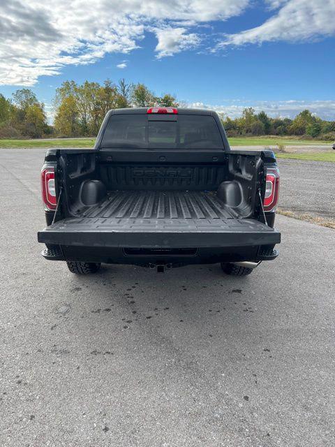 used 2018 GMC Sierra 1500 car, priced at $33,425