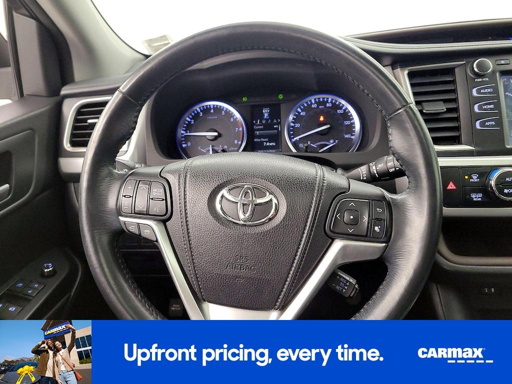 used 2015 Toyota Highlander car, priced at $20,998