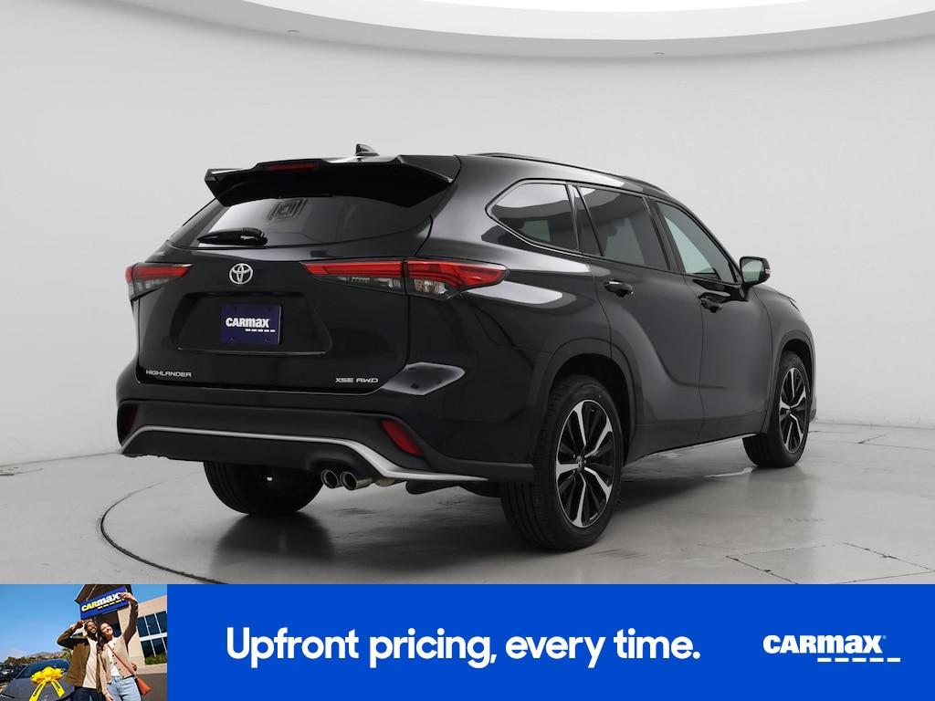 used 2021 Toyota Highlander car, priced at $37,998