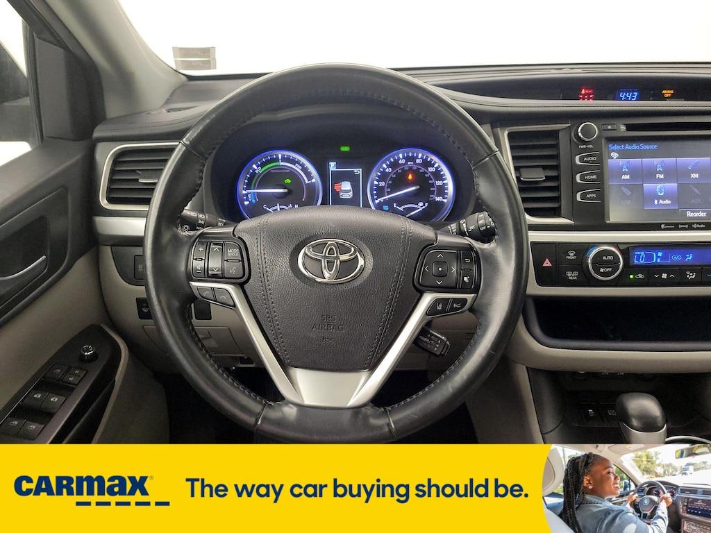 used 2019 Toyota Highlander Hybrid car, priced at $29,998
