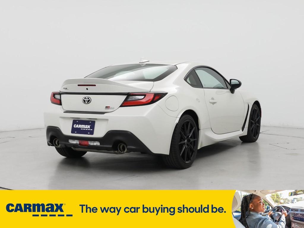 used 2022 Toyota GR86 car, priced at $30,998