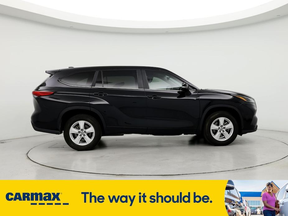 used 2023 Toyota Highlander car, priced at $30,998