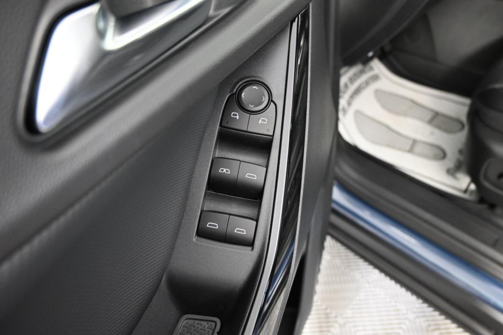 new 2026 Chevrolet Equinox car, priced at $33,042
