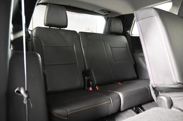 used 2020 Chevrolet Traverse car, priced at $23,997
