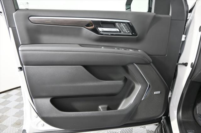 new 2025 Chevrolet Suburban car, priced at $88,304