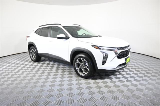 new 2025 Chevrolet Trax car, priced at $24,150
