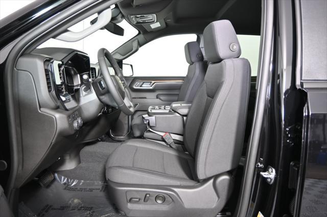 new 2025 Chevrolet Silverado 1500 car, priced at $51,695