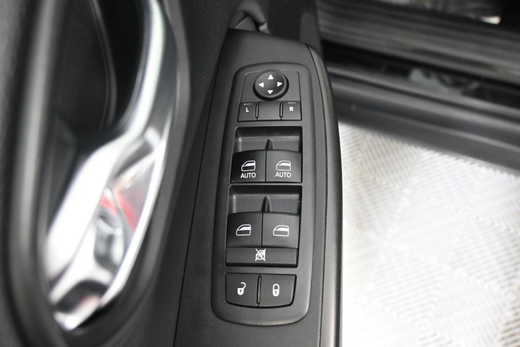 used 2019 Jeep Cherokee car, priced at $21,997