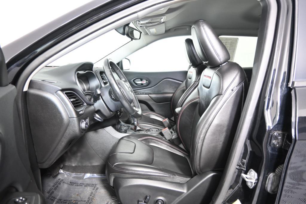 used 2019 Jeep Cherokee car, priced at $21,997